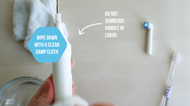 Cleaning your electric toothbrush