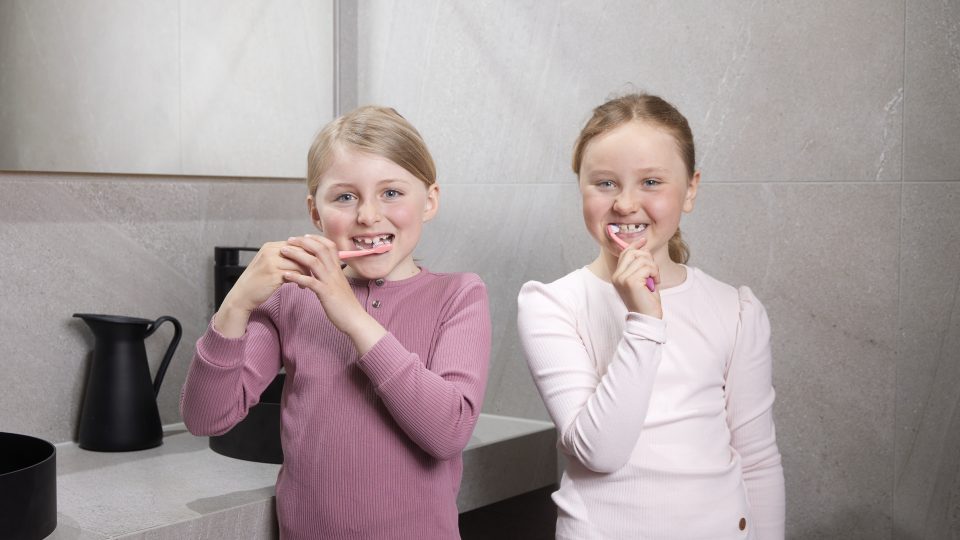 Prendre soin de ses dents définitives