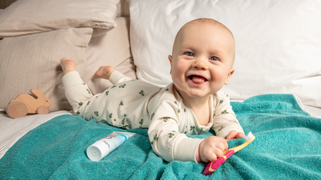 Doublement des gencives chez le bébé: que faire?